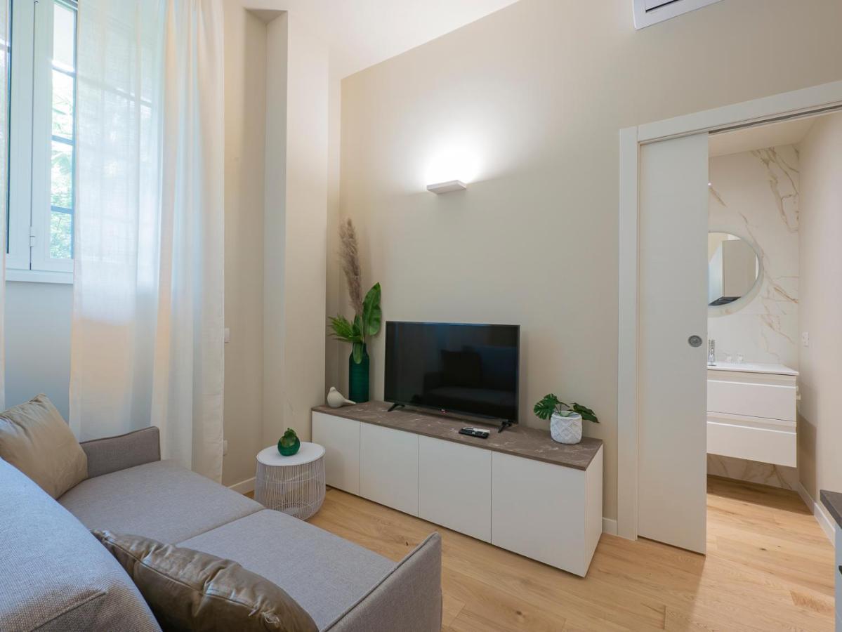 I Host Apartment - Ranzoni 1 Милан Экстерьер фото