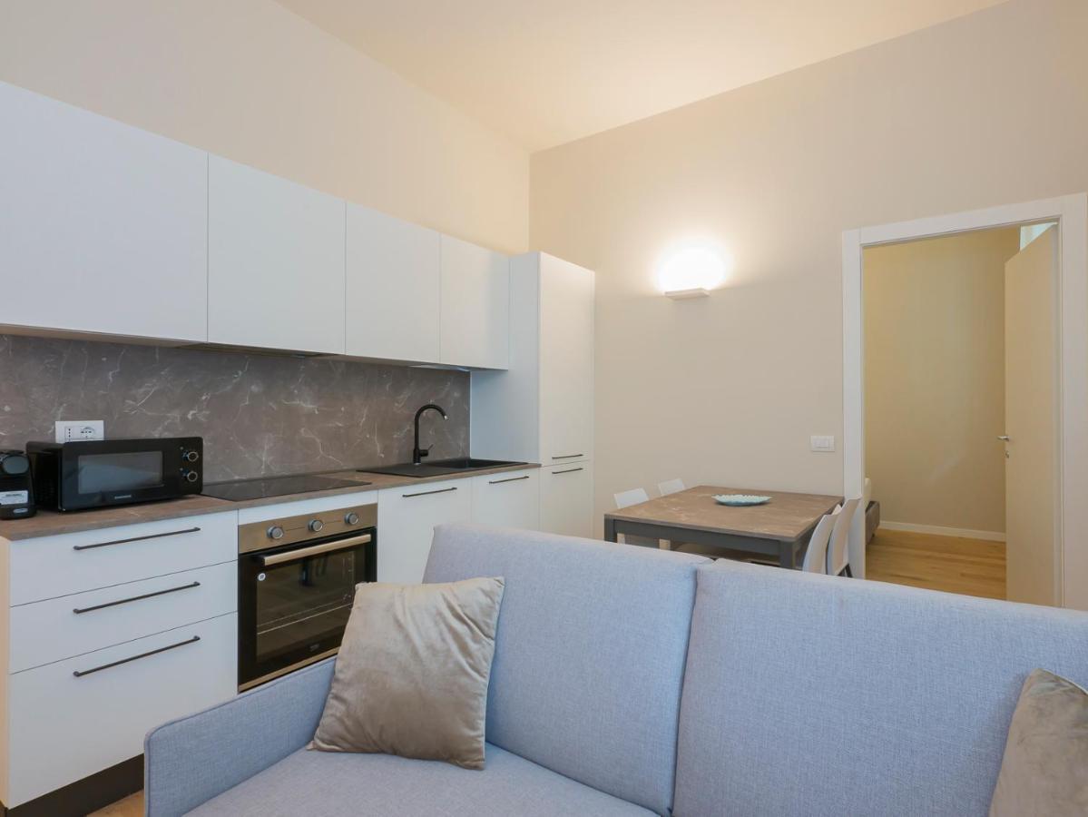 I Host Apartment - Ranzoni 1 Милан Экстерьер фото